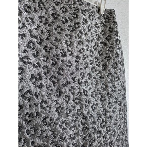 LOFT Silver & Black Leopard Print Skirt Size 6 - Picture 3 of 10